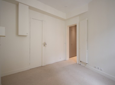 4935F359-68B5-42F9-9295-8E7AD7DB1EB8_1_105_c