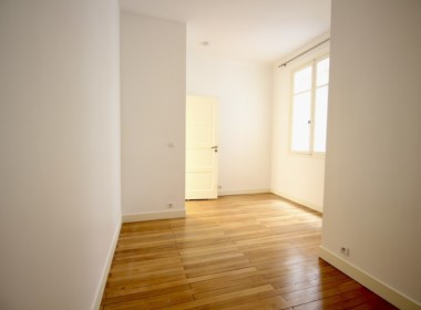 CA8A01DC-ED36-4FF4-8239-D80DF1E0D0AE_1_105_c