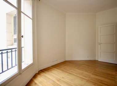 E5118911-5848-4FC1-8740-C8B4D66538D2_1_105_c