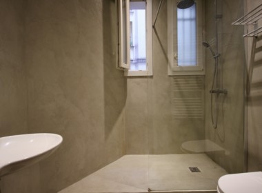 EB502F91-F4FB-453B-8561-1118C69A9172_1_105_c