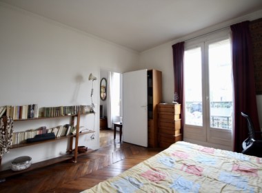 FDFA552E-0C27-41C8-9EF2-4D4D2C2603C7_1_105_c