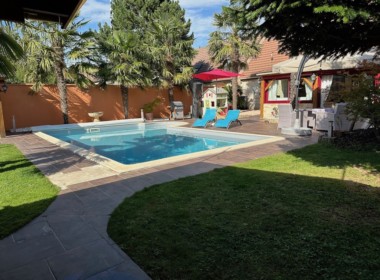 BAA0AEB5-CF37-4B3B-AC09-B16388C2A4B1_1_105_c