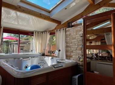 E2E95E88-6EC8-4AB5-873B-484B9752DA8B_1_105_c