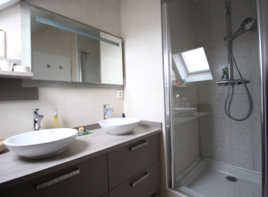 73E30F58-C409-4555-ACB9-EDE942437FB6_1_105_c