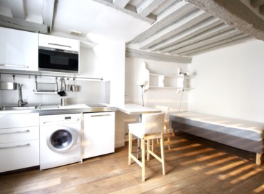 8D9B9673-B6DD-4987-A70F-9BABA211AD75_1_105_c