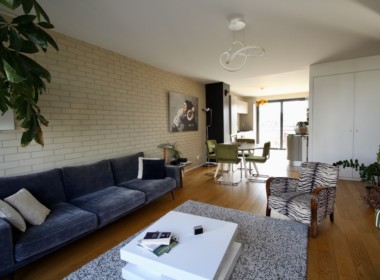 D47B366F-4FE9-4C4C-82F8-347AB3105E58_1_105_c